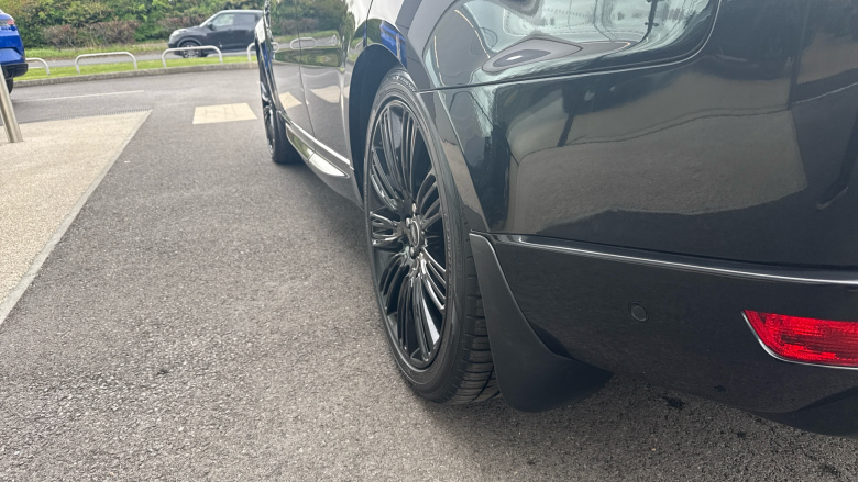 Land Rover Range Rover Sport 3.0 D300 Autobiography Dynamic 5dr Auto Diesel Estate